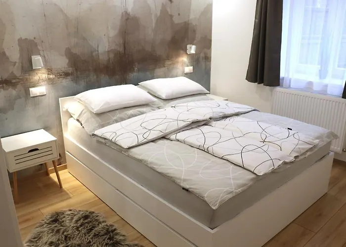 Piroska Bartok Teri 01